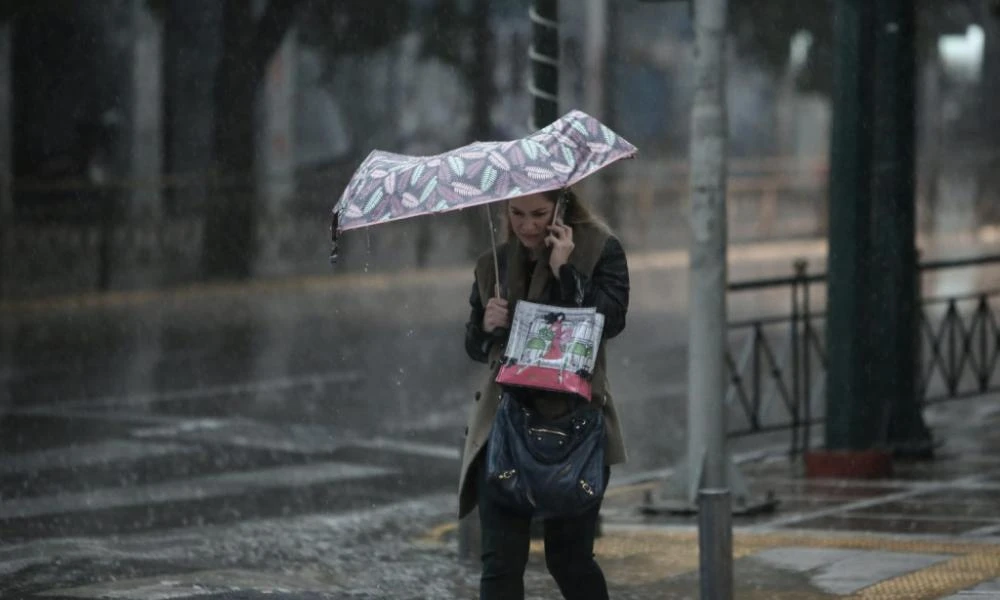 Καιρός - Μερομήνια: Βλέπουν κάτι «περίεργο» μέσα στις επόμενες εβδομάδες